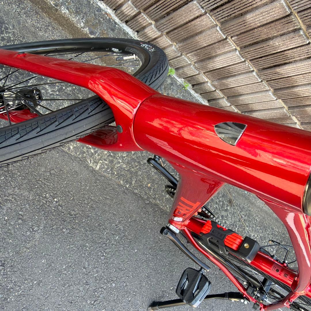 新品同様TREK FX3 GEN4 Mサイズ トレック クリムゾン クロスバイク