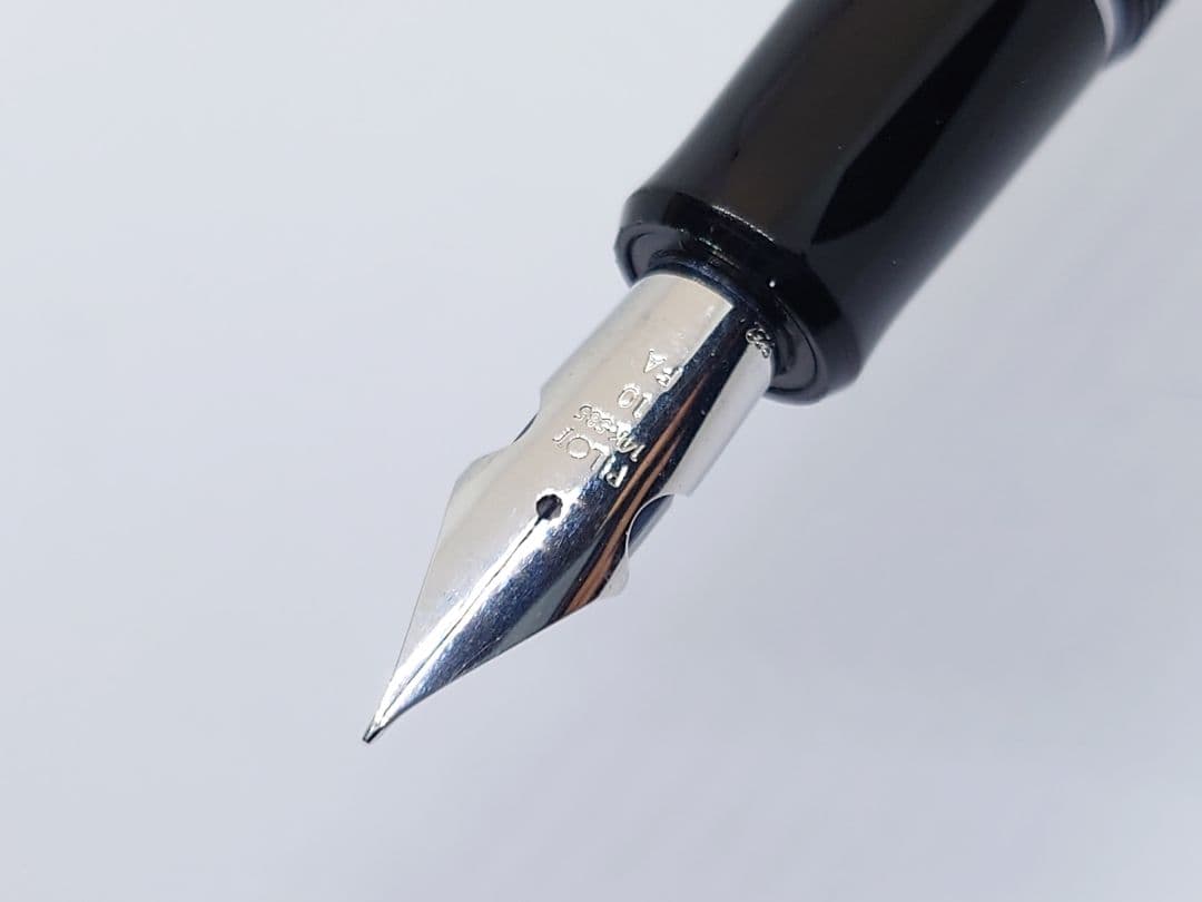 パイロット　カスタムヘリテイジ912 フォルカン　FA　14k　10号ペン先