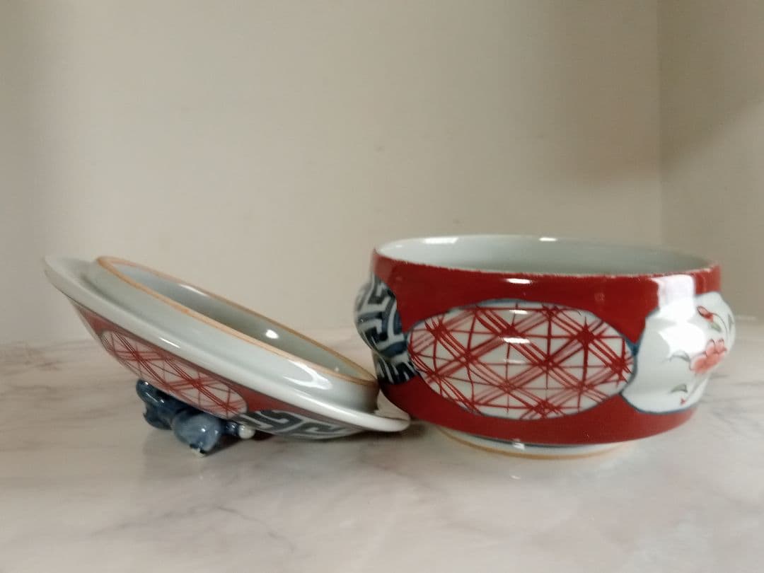 中古★有田焼　陶祥窯　蓋つき器