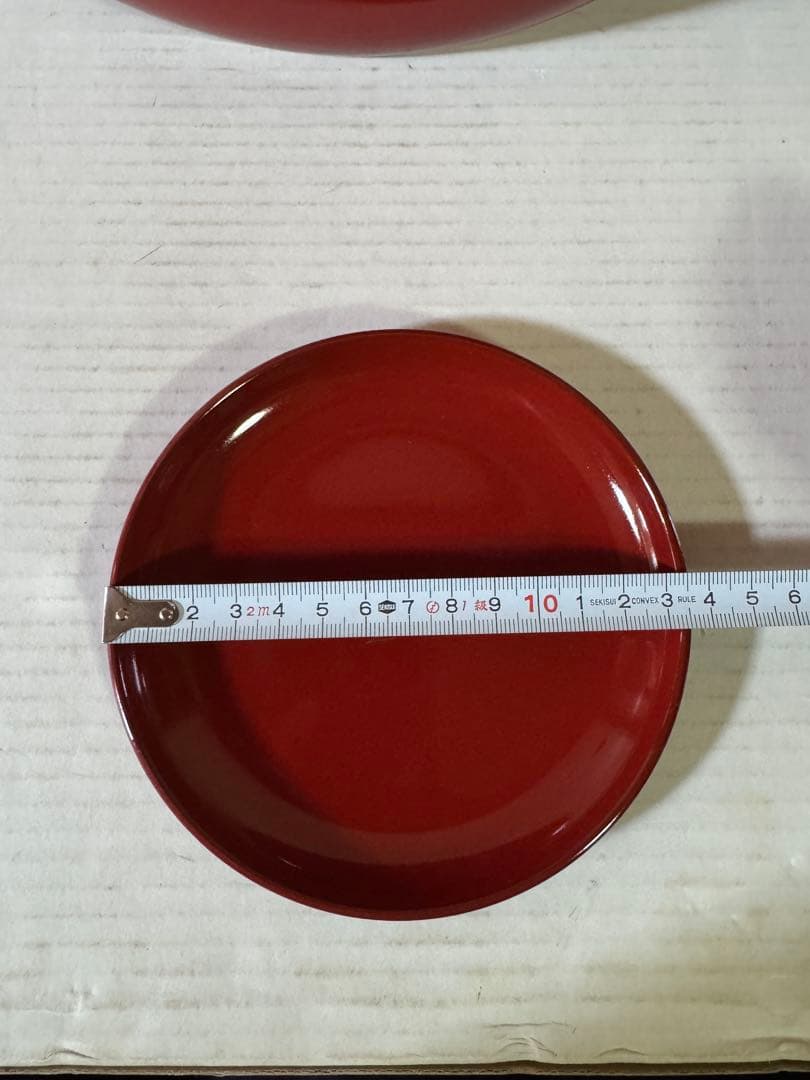 たち吉　赤絵　中皿2枚、蓋付き重ね鉢、とりわけ朱皿6枚