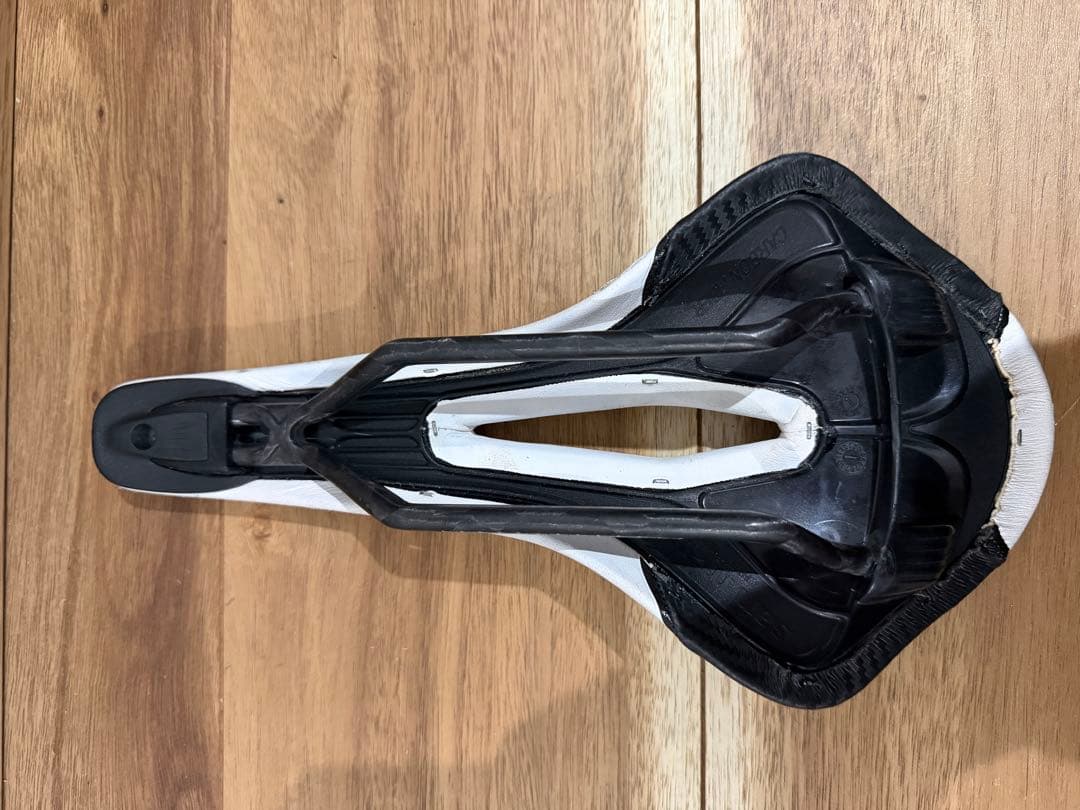 パーツ SELLE SAN MARCO CONCOR CARBON FX