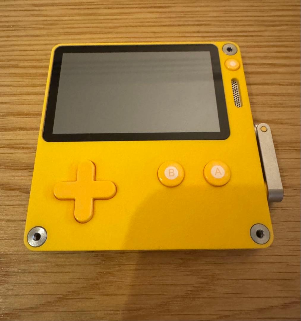 ココロ　Playdate ゲーム機 イエロー