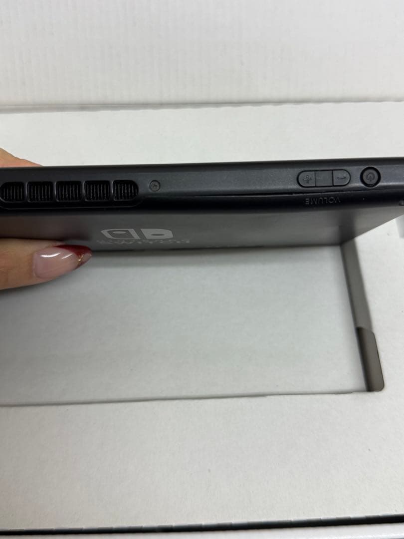 本日限定値下げ【送料込み】通電確認済み★任天堂　switch Nintendo