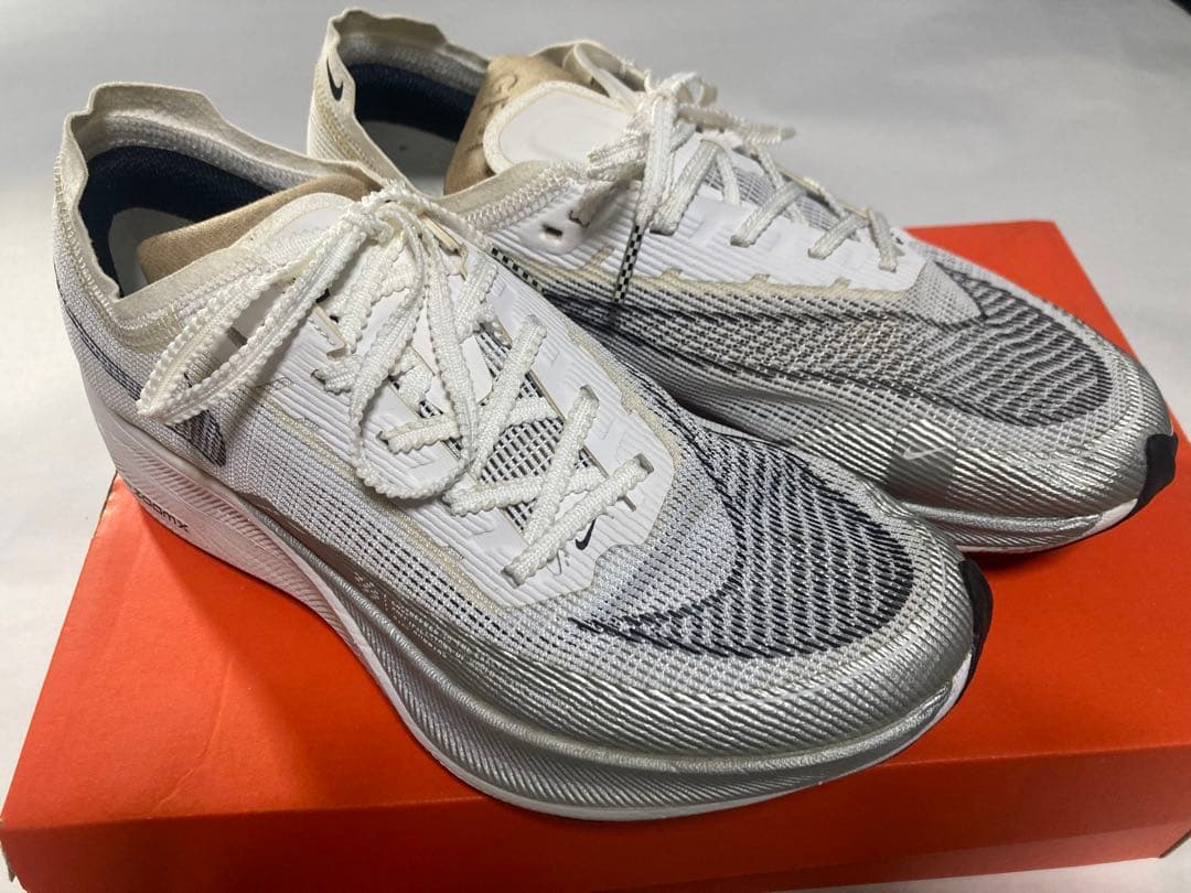 NIKE ヴェイパーフライネクスト％2 25cm