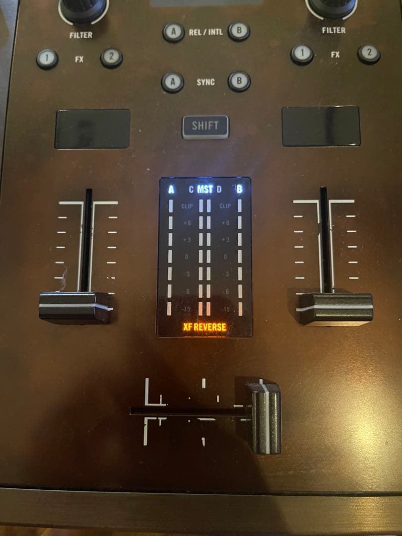 TRAKTOR KONTROL Z2 DJミキサー 動作確認済み 箱付