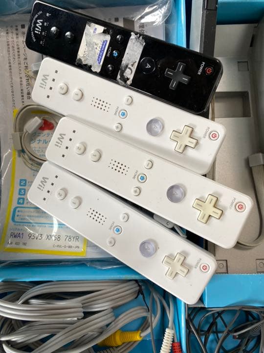 Wii 本体 まとめ 星のカービィ他 リモコン×4