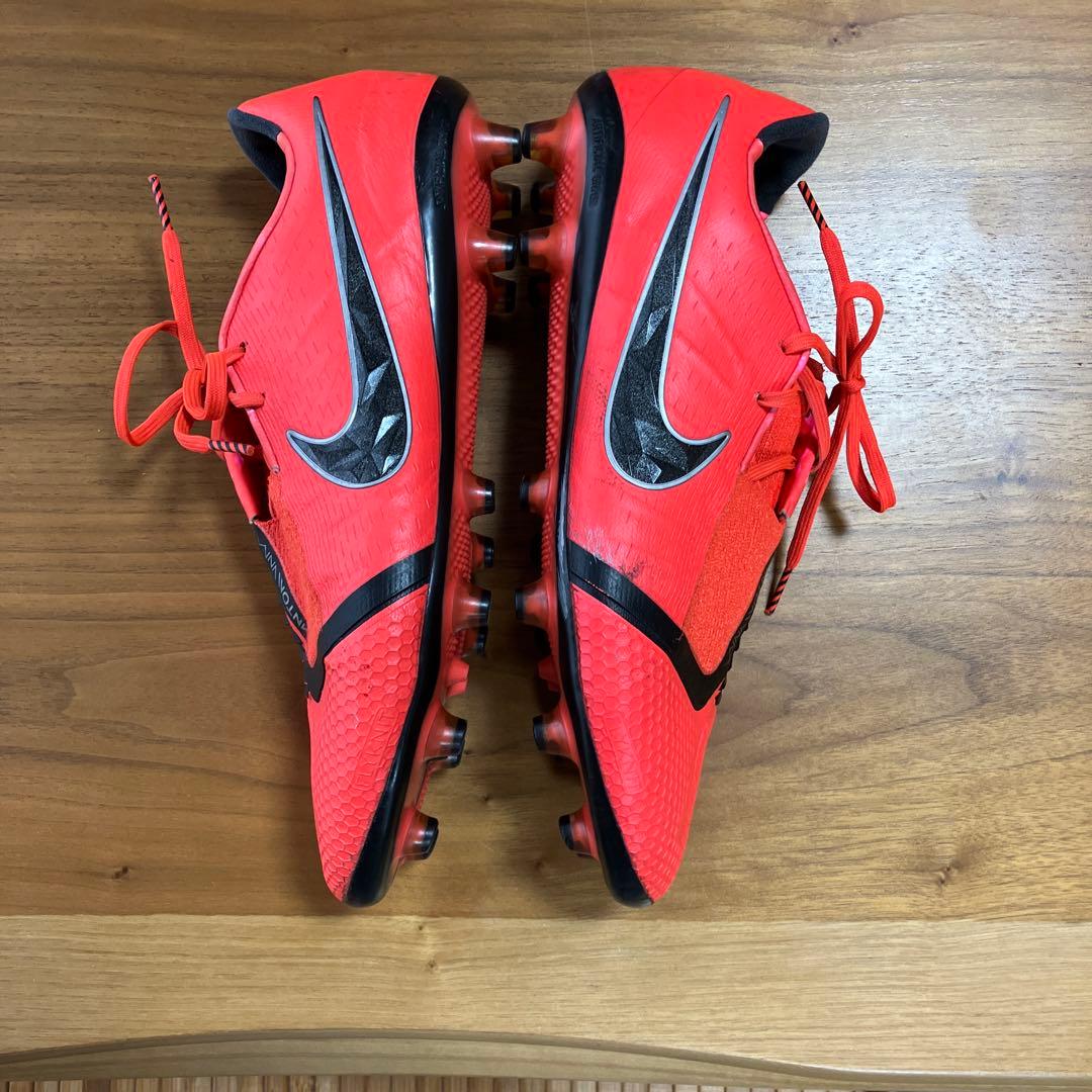 NIKEファントムヴェノムエリートag27㎝