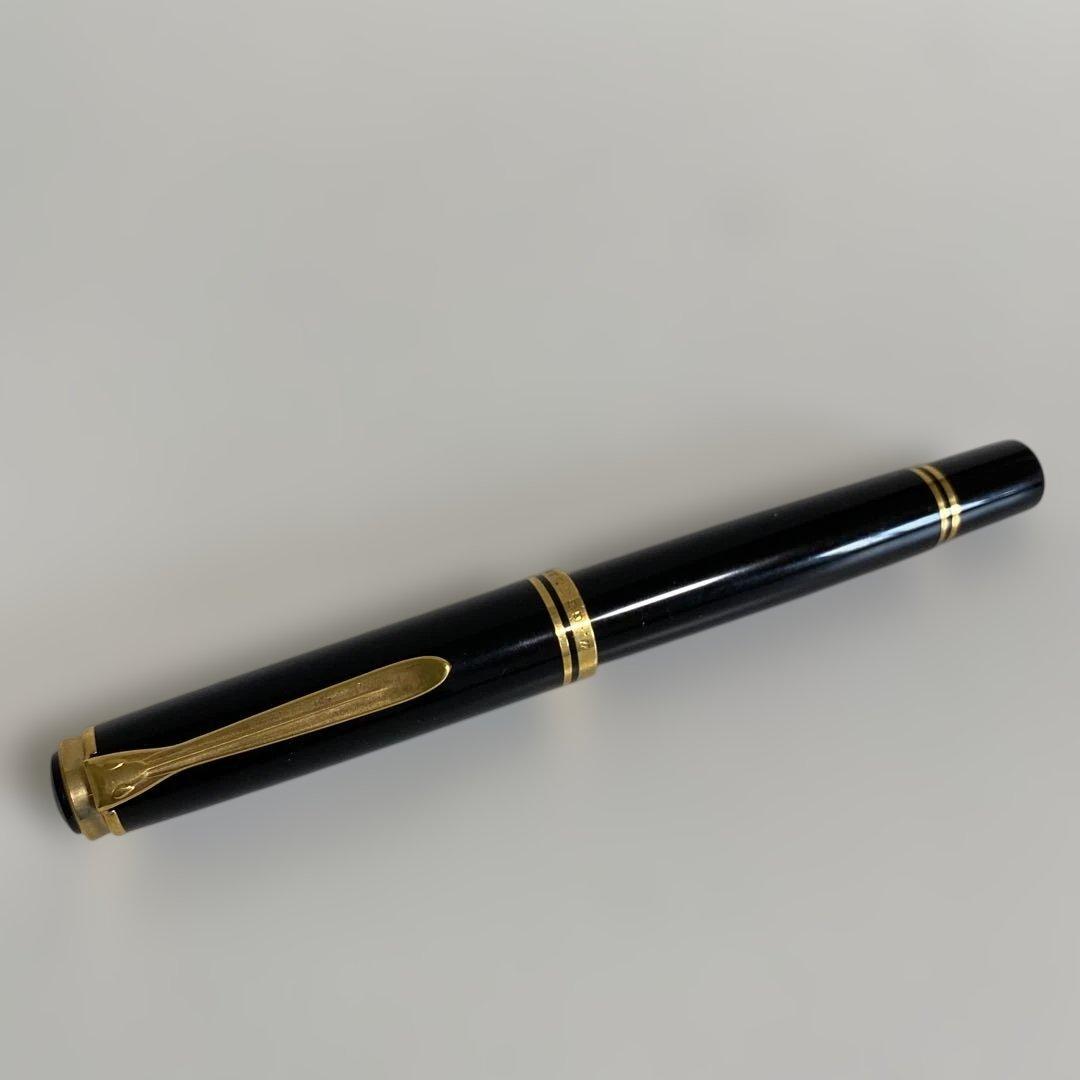 Pelikan 黒万年筆 ブラック×ゴールド