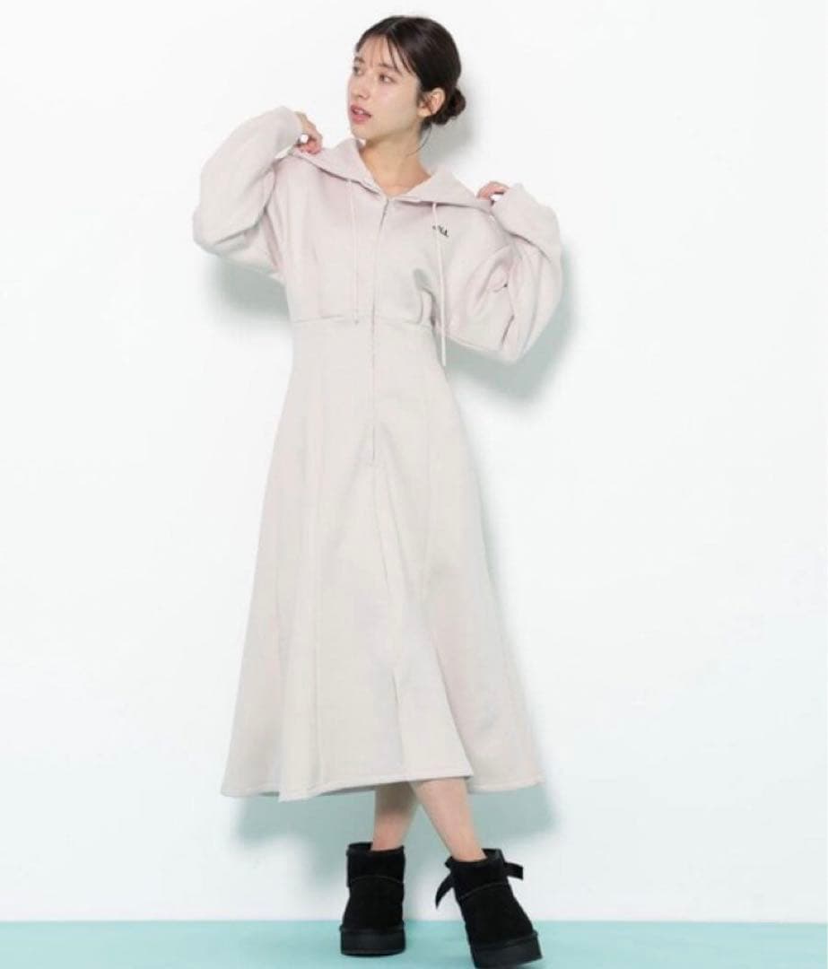JILL by JILL STUART ♡ダイバーフーディー　ロングワンピース
