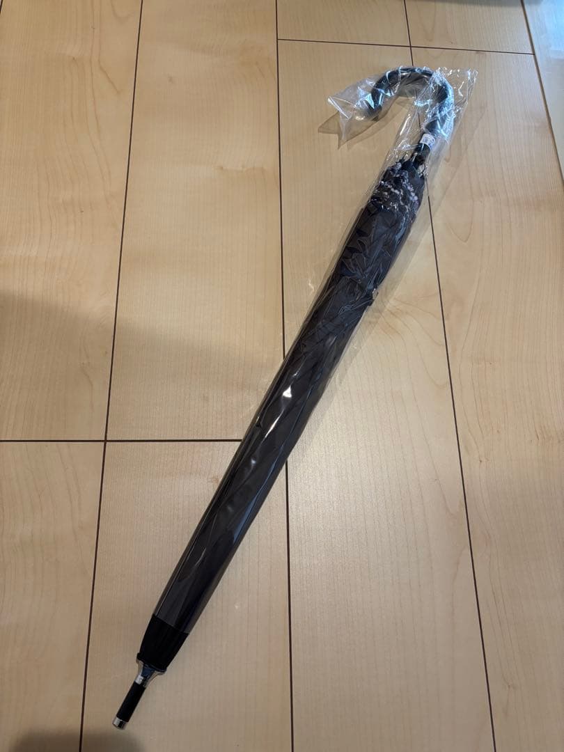 全天候対応 ミャクミャクUVカット長傘 リバティ柄　花柄晴雨兼用 黒　万博