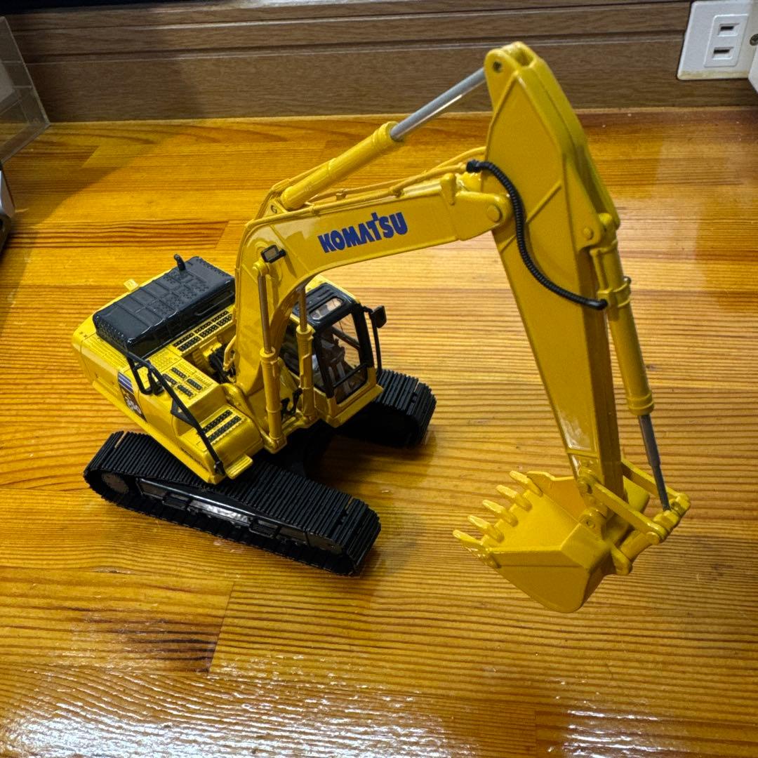 コマツ ミニチュア PC350