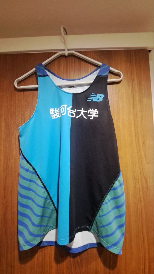 【駿河台大学】駅伝部　陸上　ユニフォーム　ジャケット４点