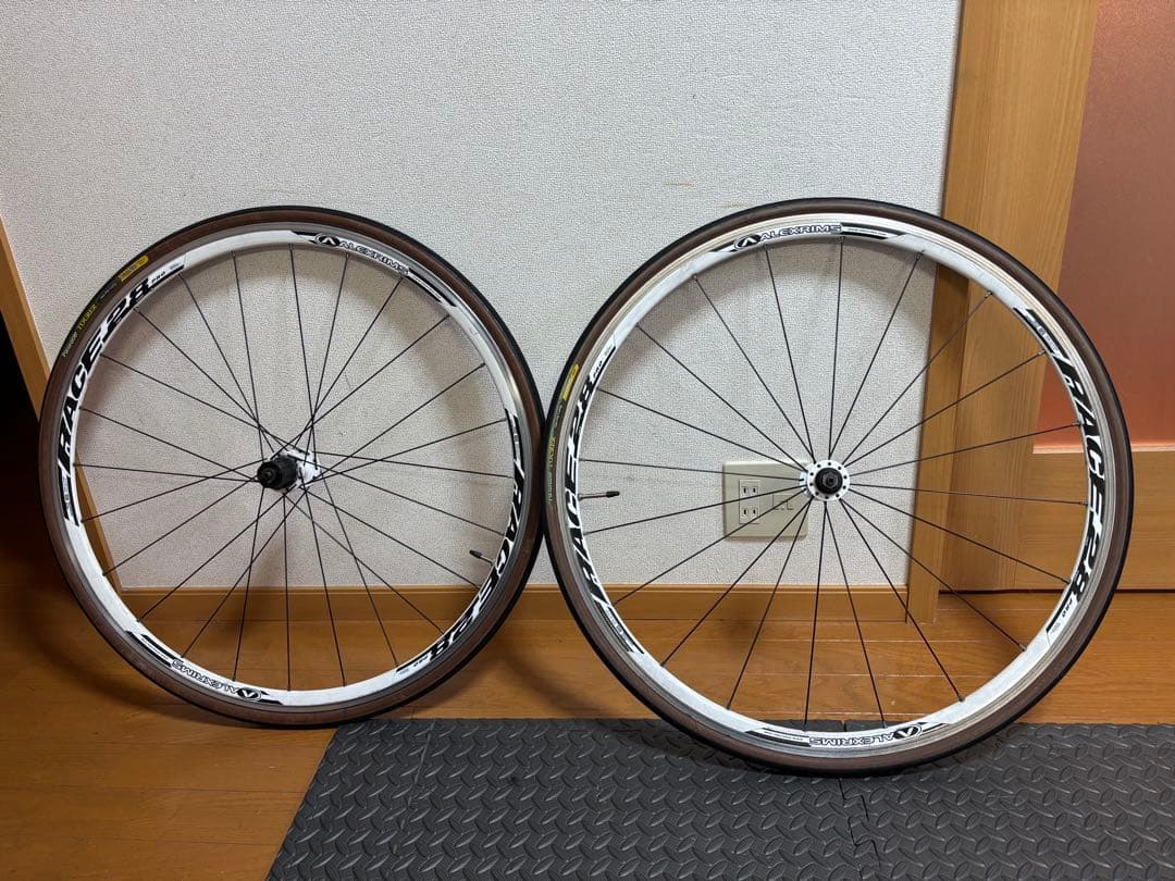 ALEXRIMS RACE 28 PRO 10速　前後ホイールセット 700c