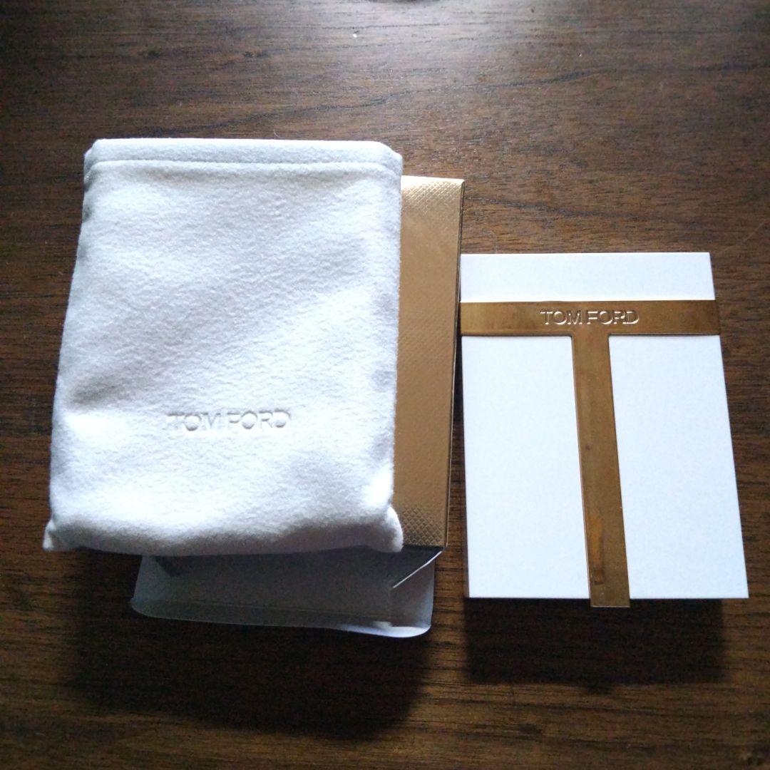 TOM FORD アイカラークォード ルミエール 41 ピーチドーン 7.2g