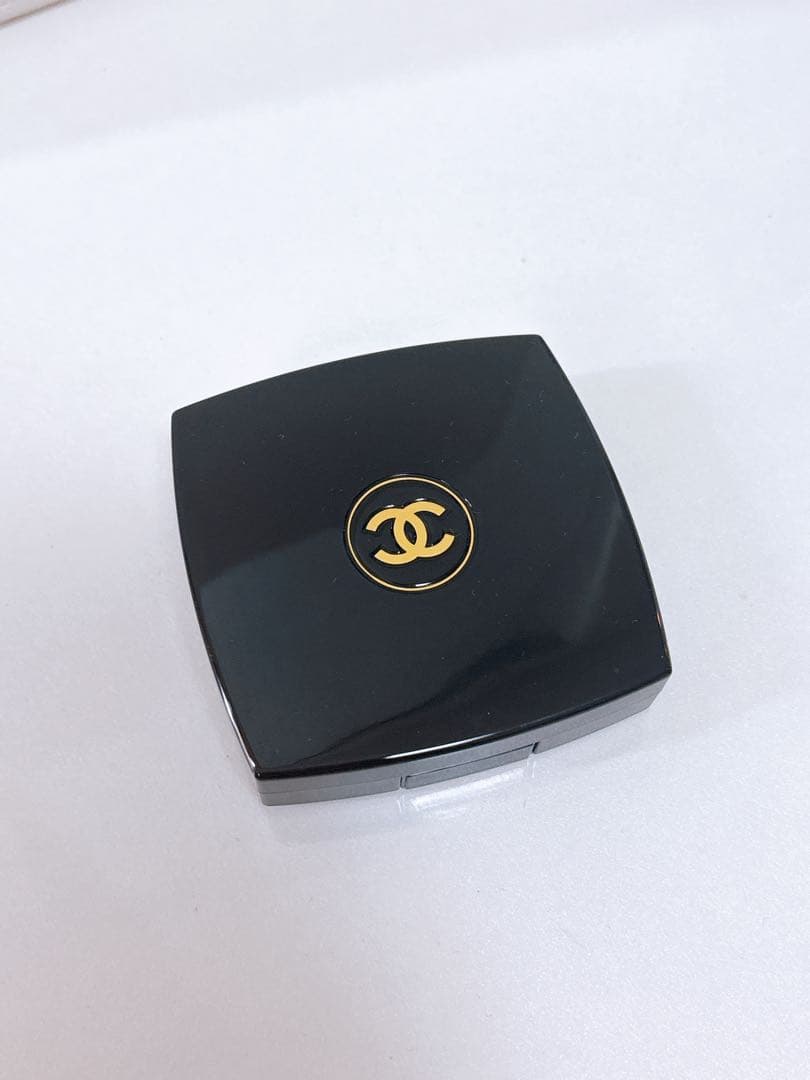 1回使用のみの美品♡CHANEL レ キャトル オンブル397ニュイ アストラル