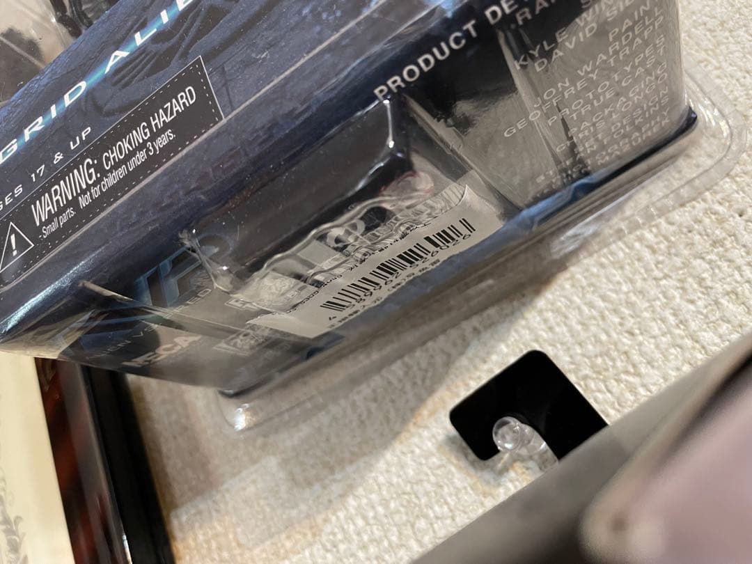 ネカ　NECA エイリアン　グリッド　ウォーリアー　フィギュア