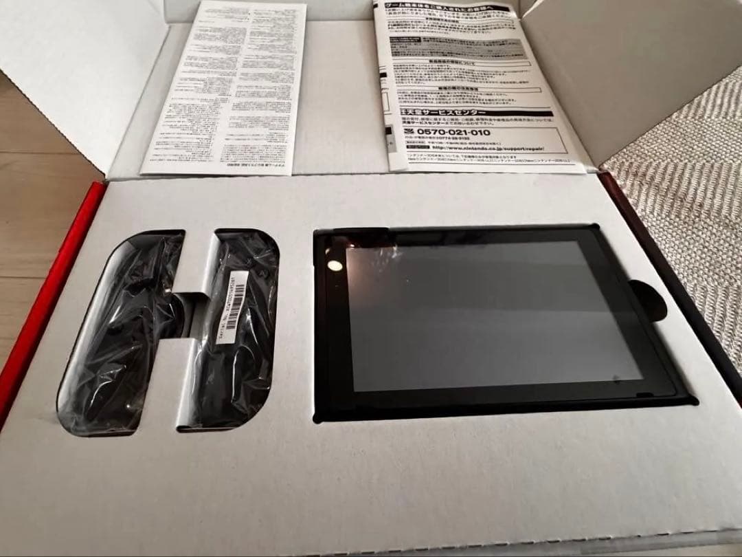 ト*ル様 Nintendo Switch 本体 ブラック joycon付き