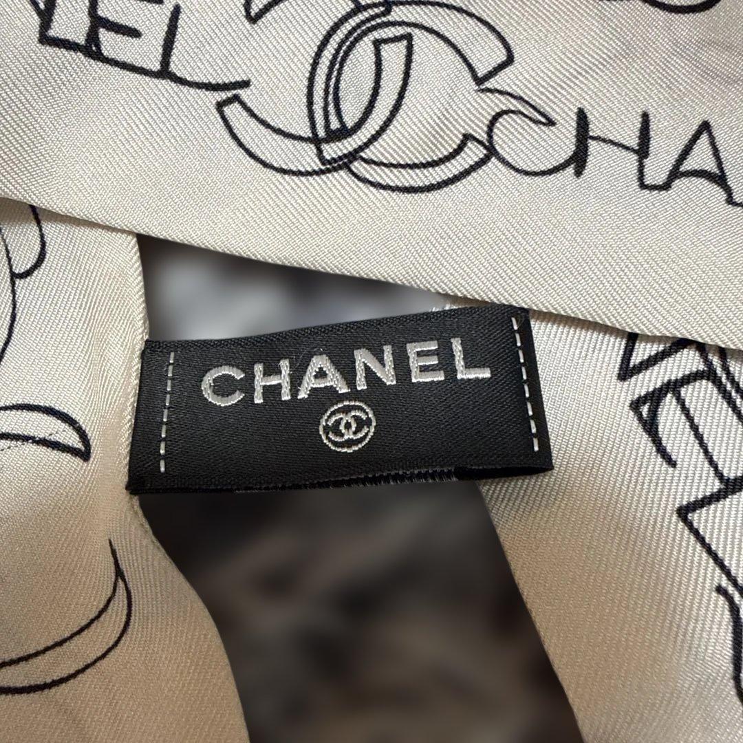 CHANEL シルクスカーフ　ヘアリボン