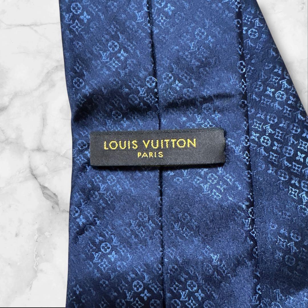 【未使用に近い】LOUIS VUITTON ネクタイ ネイビー　モノグラム