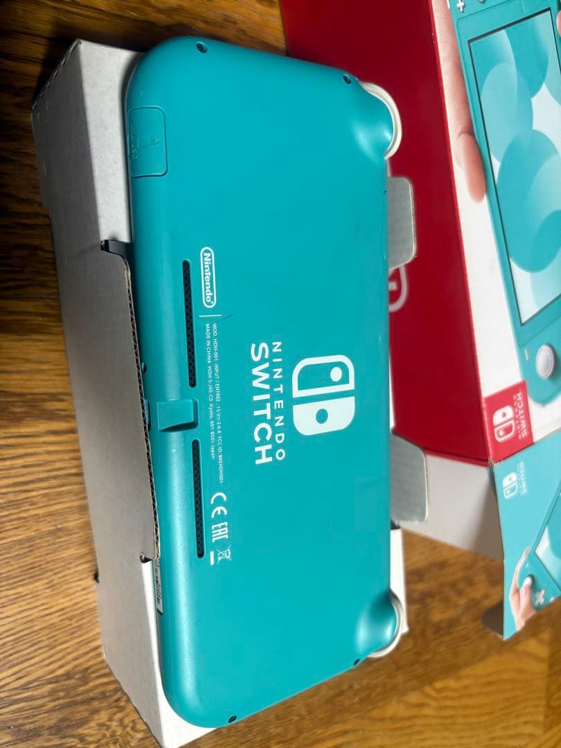 Nintendo Switch Lite ターコイズ　すみっコぐらしケース付
