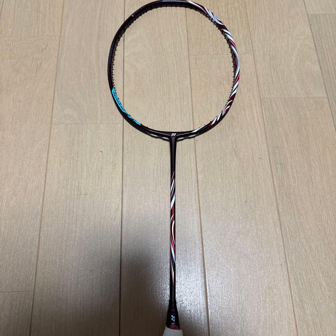 YONEX Astrox 100 ZZバドミントンラケット　4UG6