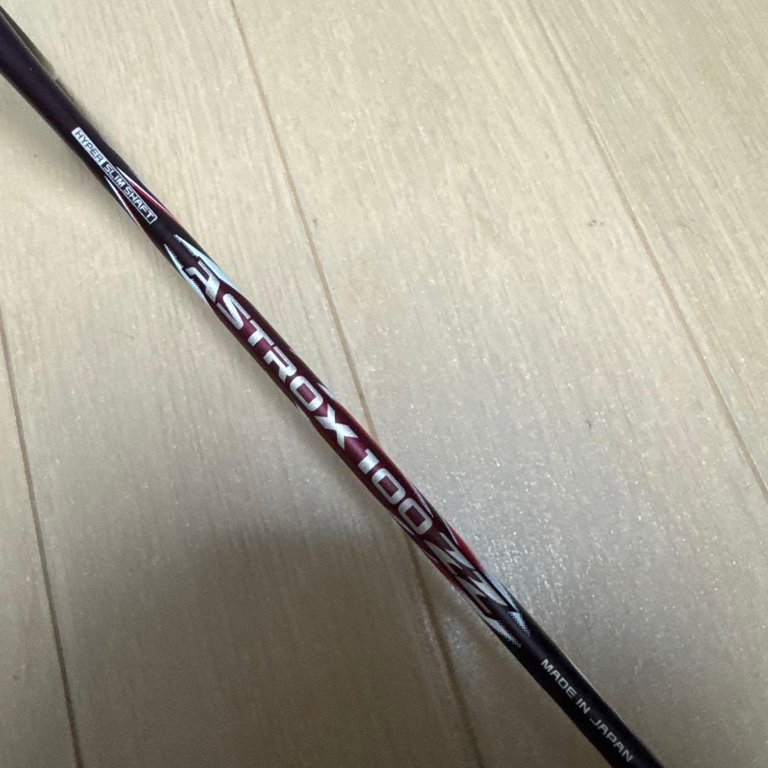 YONEX Astrox 100 ZZバドミントンラケット　4UG6