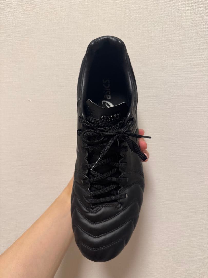 ASICS ブラック スパイクシューズ