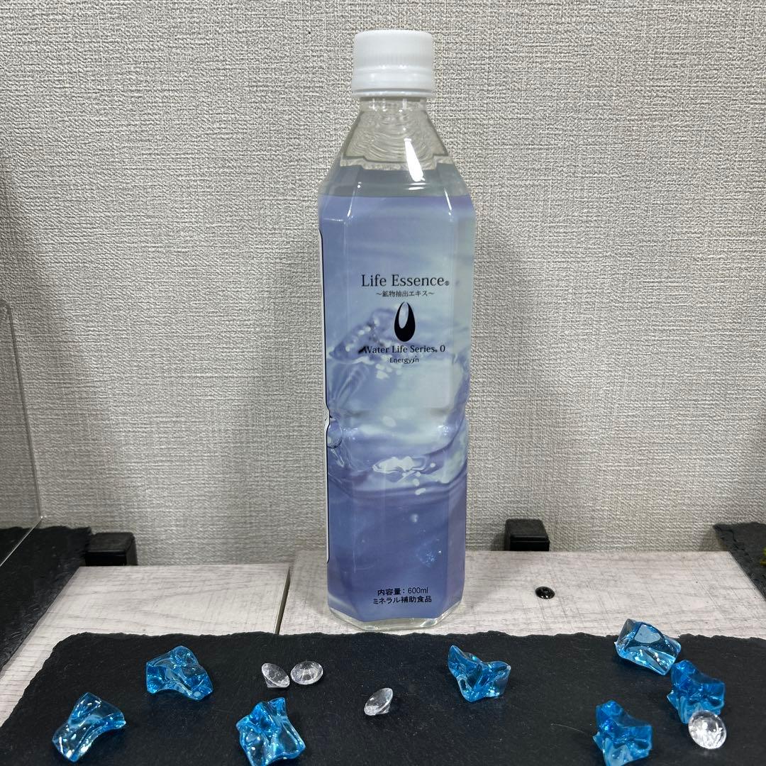 ま*ん様 Life Essence ミネラルウォーター 600ml