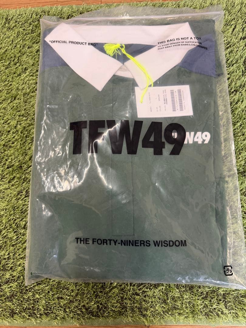 ニ*ん様 新品正規品【TFW49/size L】ワンピース　長袖ポロシャツカット