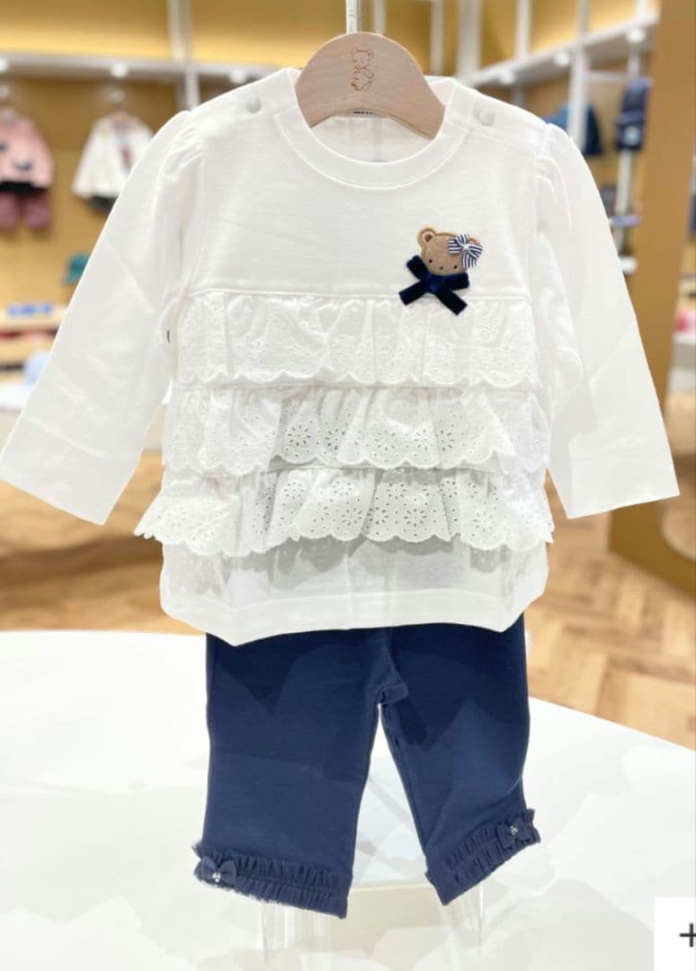 新品　ファミリア　Tシャツ　長袖　90