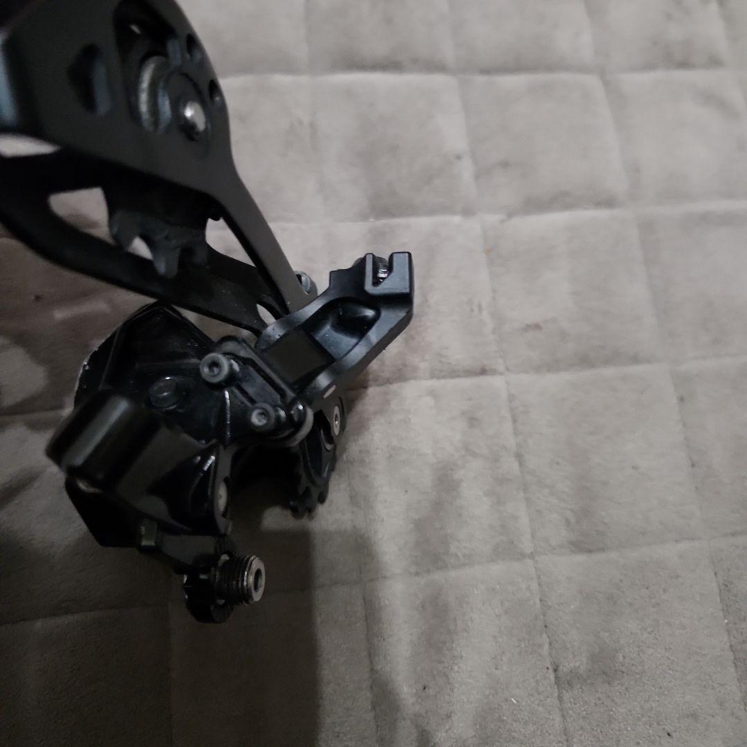Shimano 105 RD-7100 機械式リアディレイラー