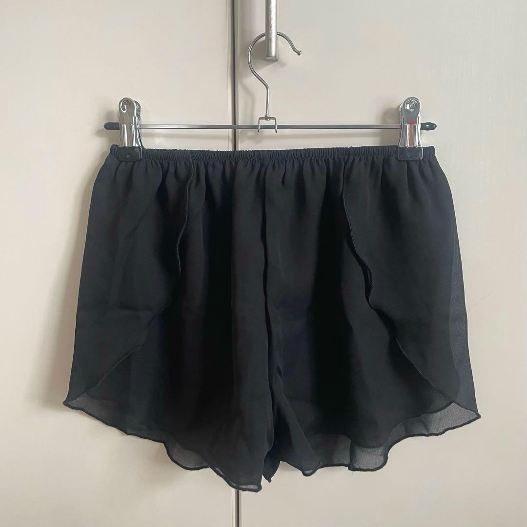 【美品】スカート風 バレエ ショートパンツ S 黒 お尻が隠れる 希少