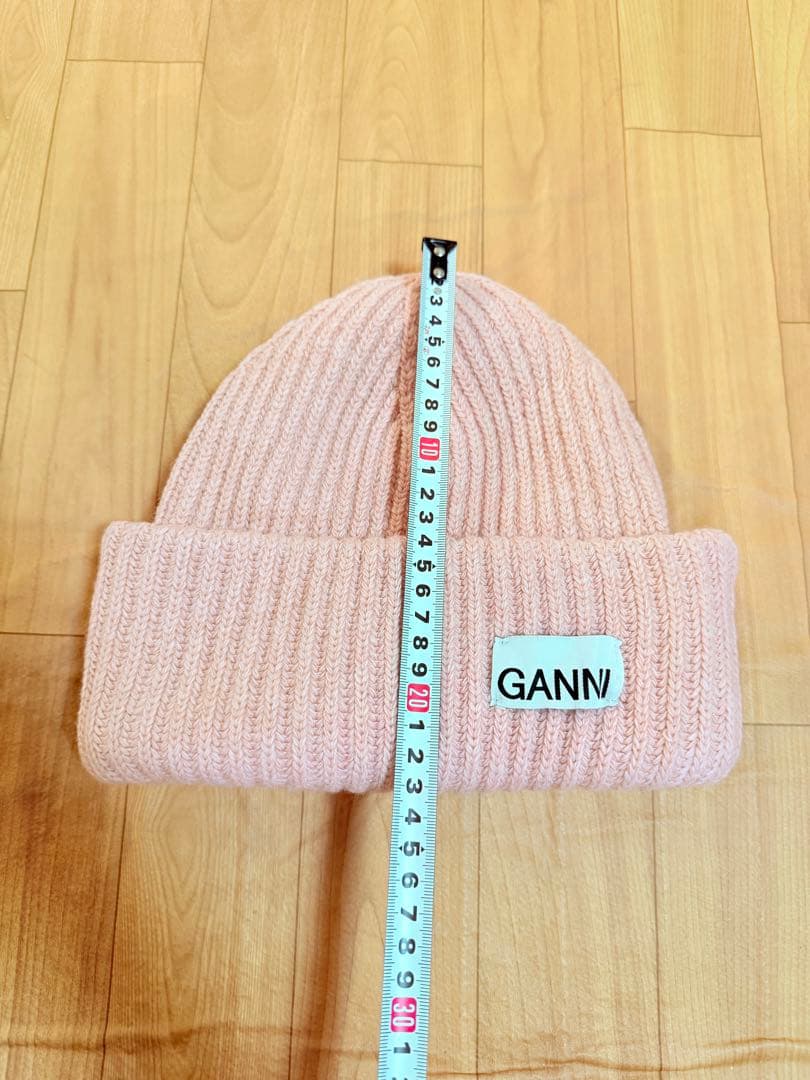 GANNI ガニー ロゴパッチビーニーハットピンク