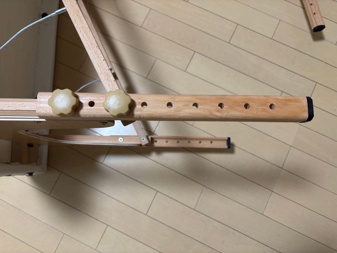 ホワイト折りたたみマッサージテーブル
