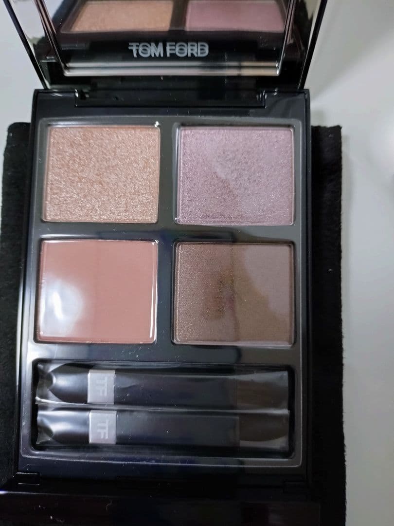 TOM FORD アイ カラー クォード 27B