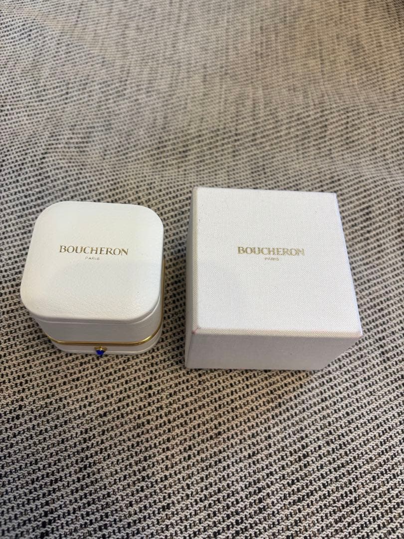 [美品]BOUCHERON リングケース　一本用　紙袋付き
