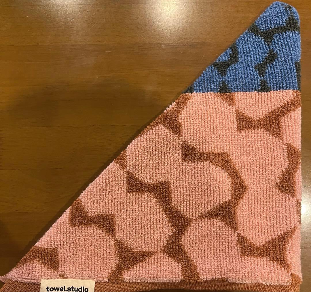 towel.studio aova トライアングルスカーフタオル　タオルスタジオ