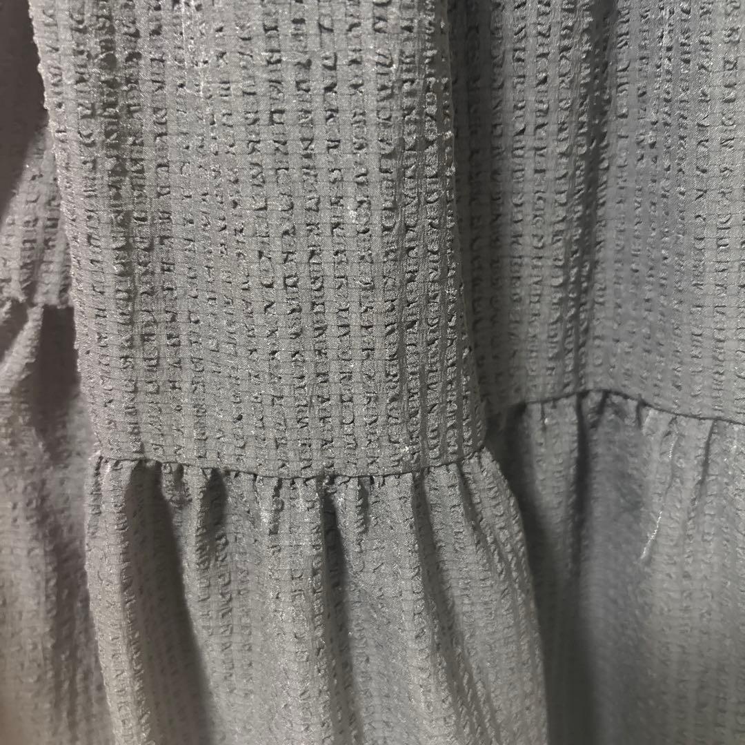 リボンティアードワンピース　ブラック　ロゴ刺繍