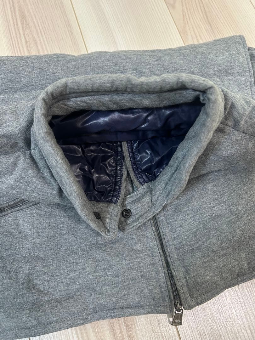 MONCLER グレー ダウンベスト