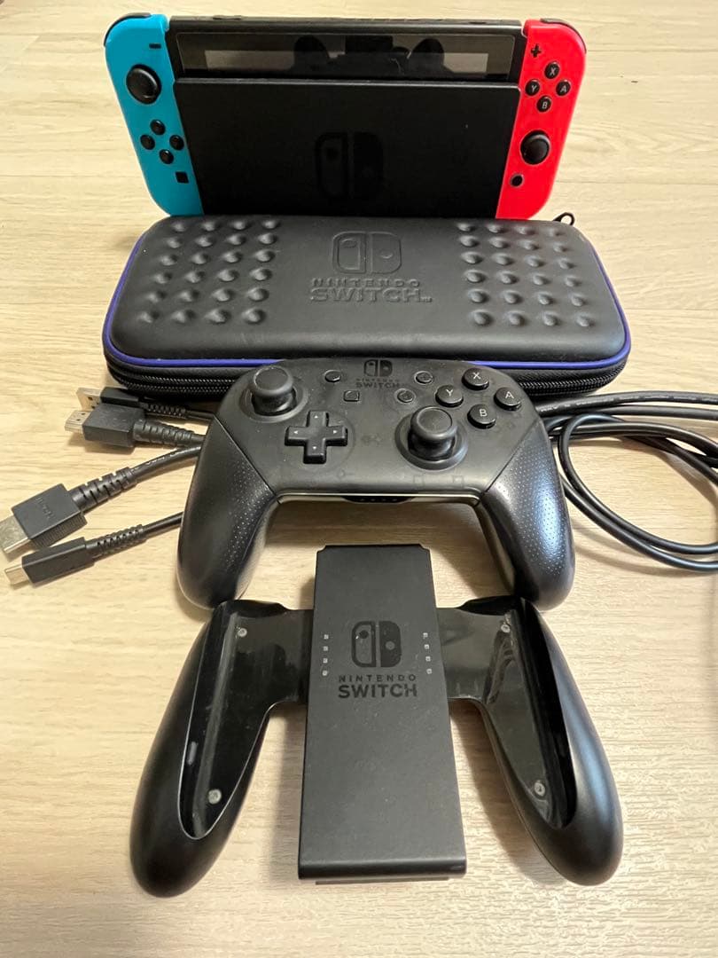 値下げ可能 即日発送 スイッチ本体 ゲームソフト5本 プロコン付き