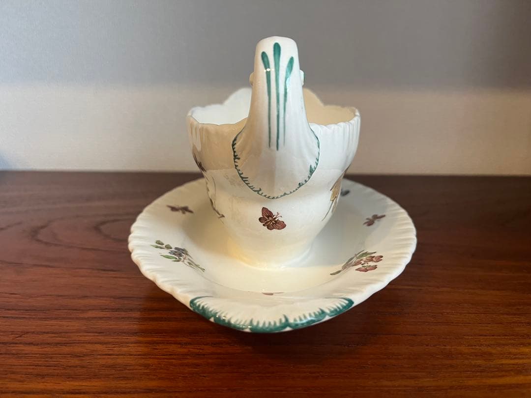 Wedgewood ヴィンテージ　グレービーボート