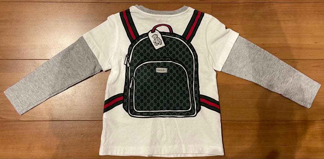 GUCCI バックパックデザイン Tシャツ 24m