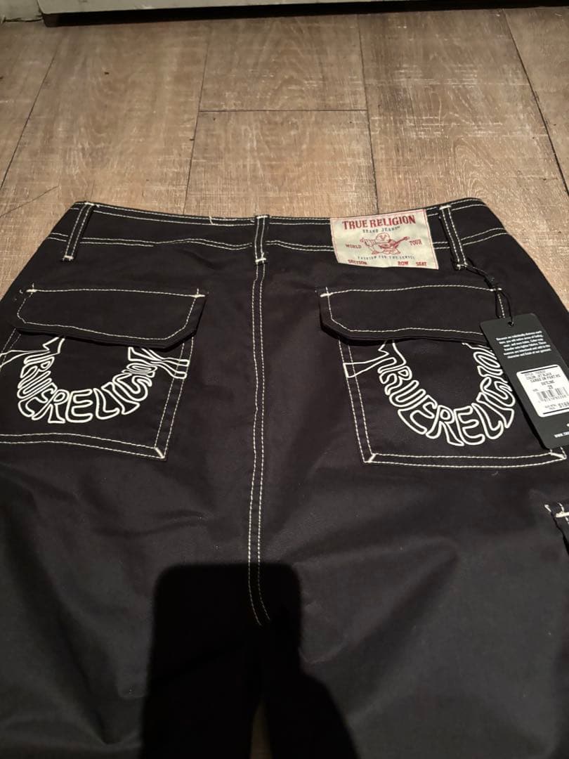 パンツ TRUE RELIGION Jet Black Cargo Pants 28