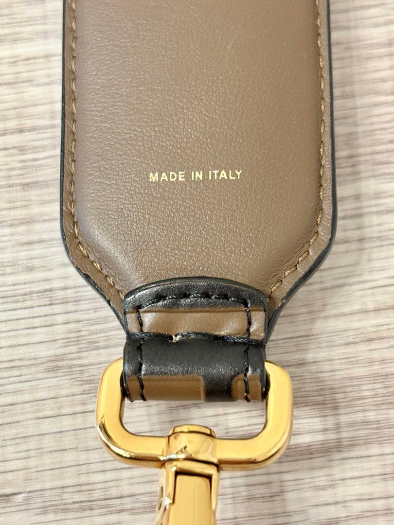 未使用品FENDI ストラップ ユー ミニレザー ショルダーストラップ