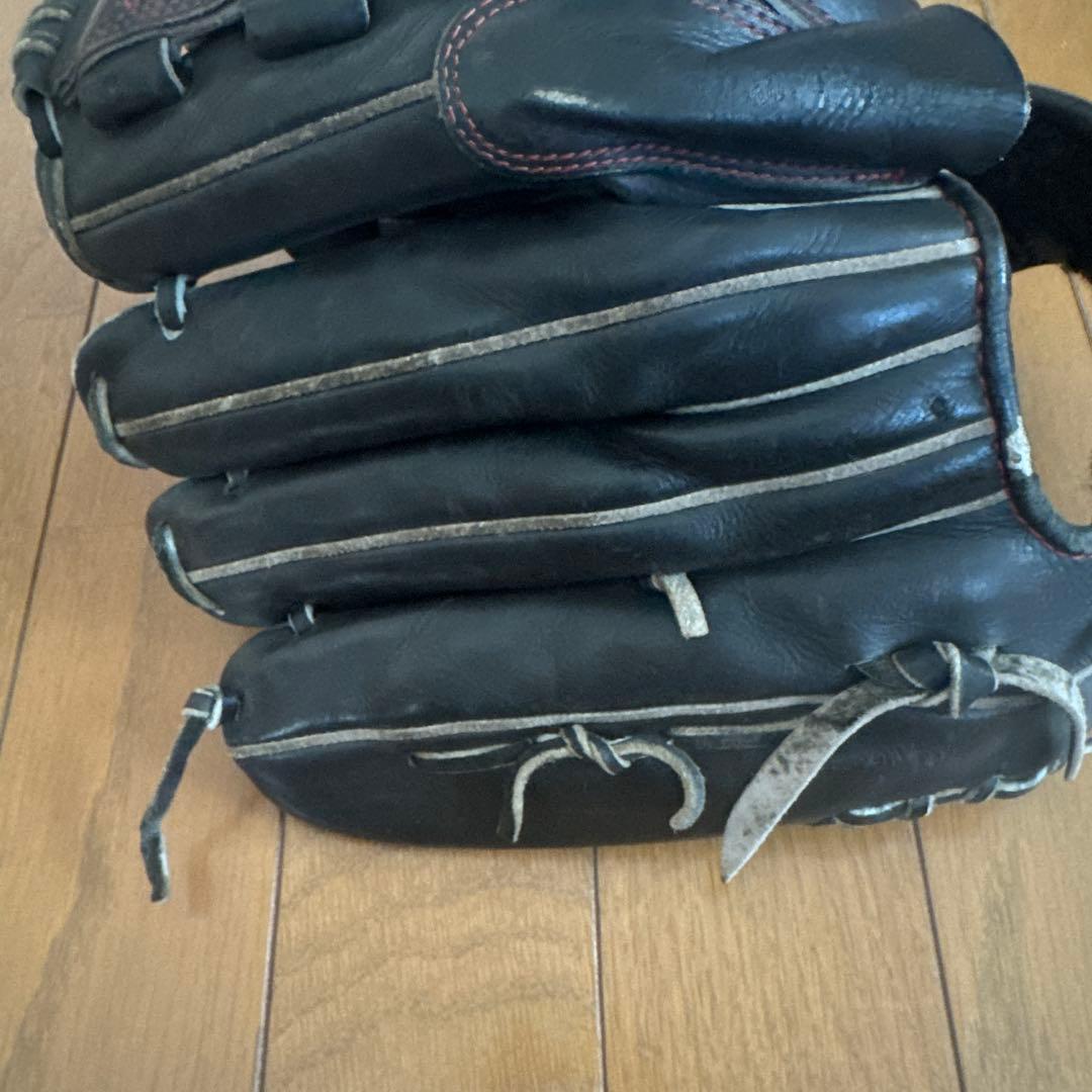 ミズノ 野球グローブ 黒 赤ステッチ