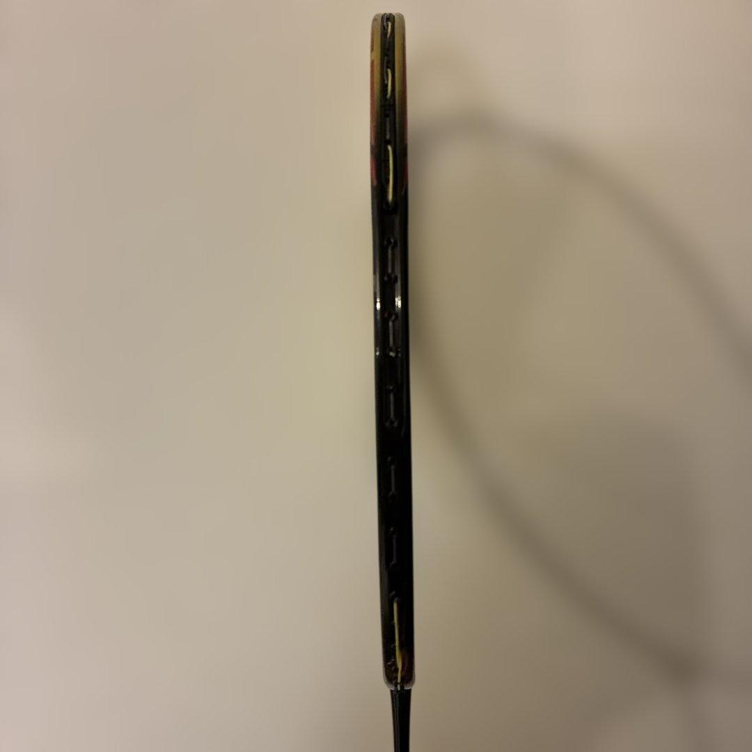 YONEX VOLTRIC LD-FORCE 4UG5 リンダンモデル　お値下げ