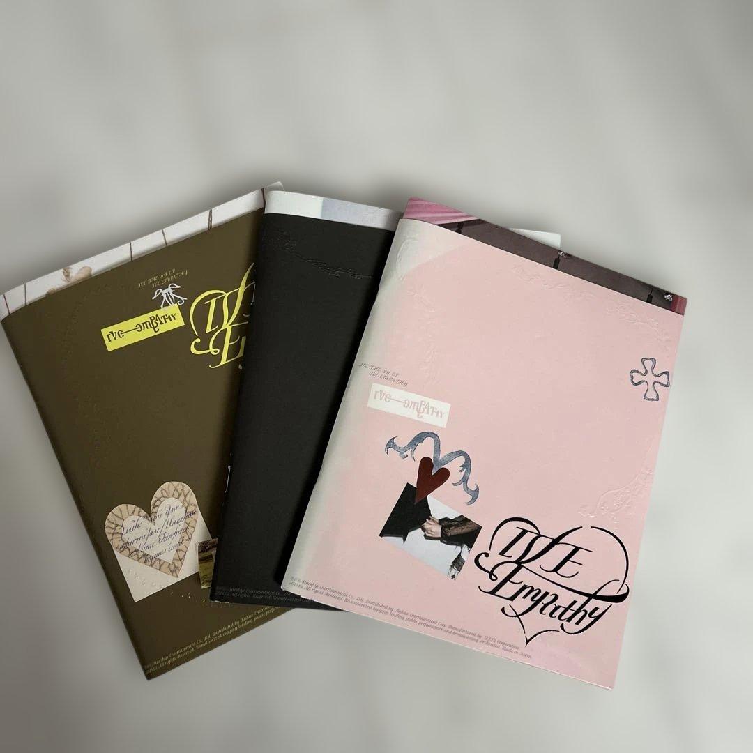LE SSERAFIM CDアルバムセットとファンアイテム