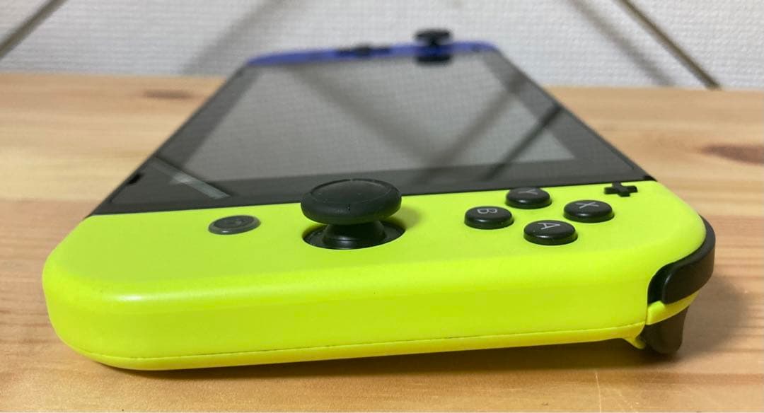 ☆大人気 Nintendo SWITCH 2018年製 HAC-001 本体のみ