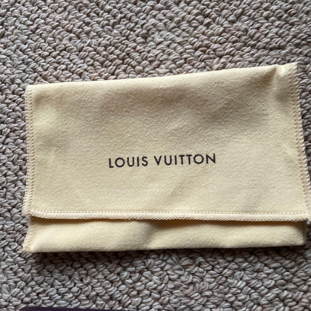 LOUIS VUITTON パープルキーケース