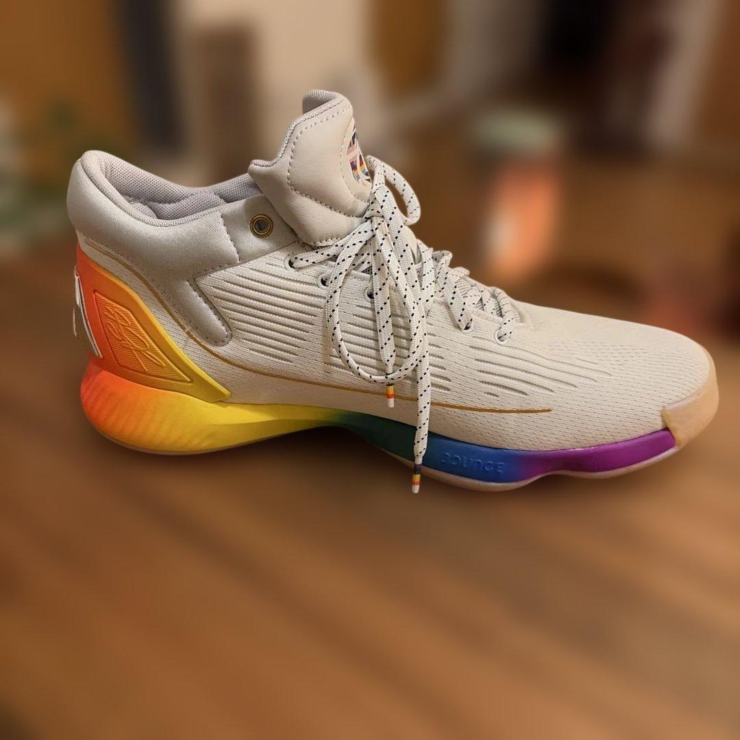 adidas バスケットシューズ　デリックローズモデル